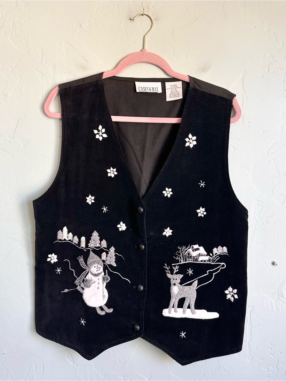 Vintage Black Velvet Embroidered Holiday Vest Size XL Cottagecore Christmas EUC